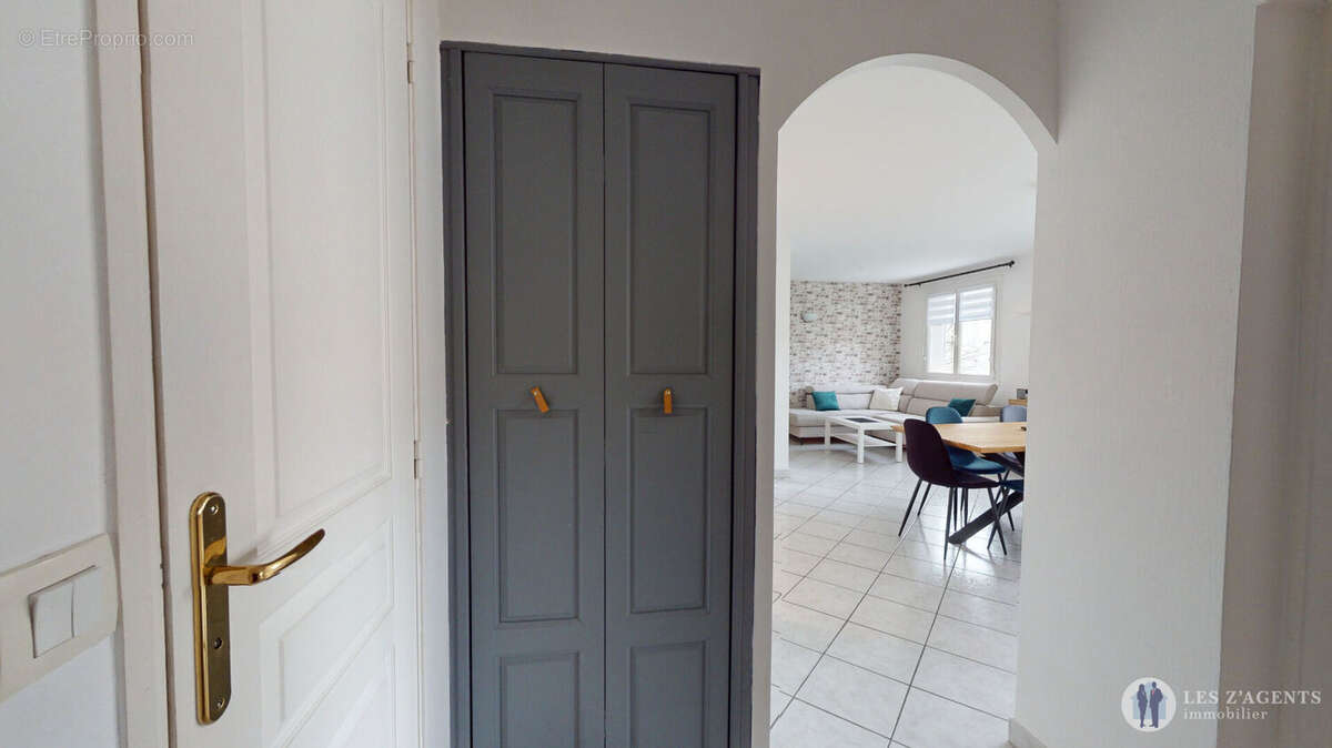 Appartement à SAINT-MARTIN-D'HERES