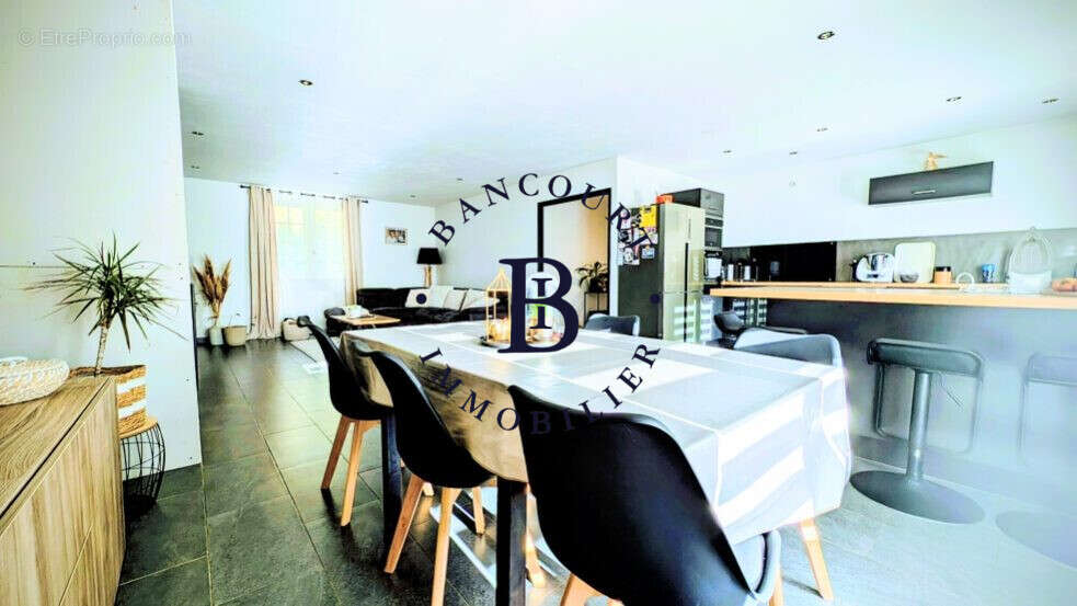 Maison à SAINT-VIANCE