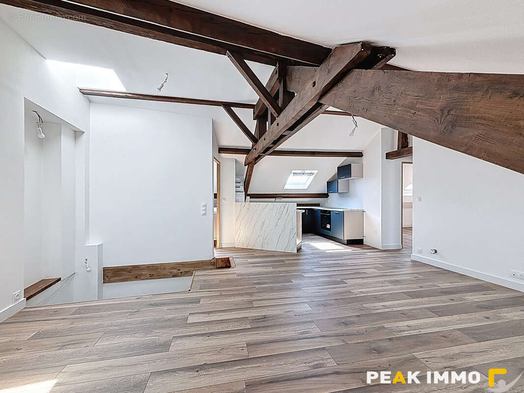 Appartement - T3 83,47 m2 - Aix les Bains - photo 2