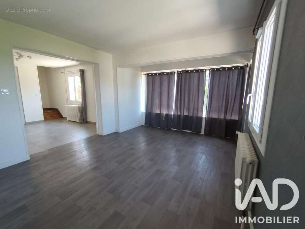 Maison 83 m² à La Clayette  - photo 5