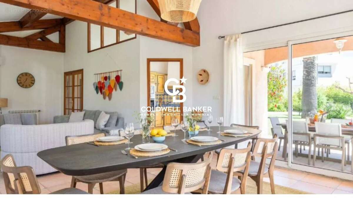 Emplacement exceptionnel, villa sur la plage - photo 5