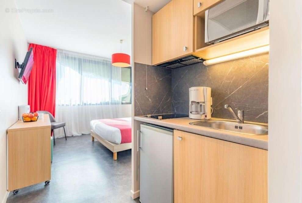 INVESTISSEMENT LOCATIF  MONTPELLIER  Résidence de tourisme Appart'City Confort Montpellier Millénaire  5,5 % de rentabilité - photo 3