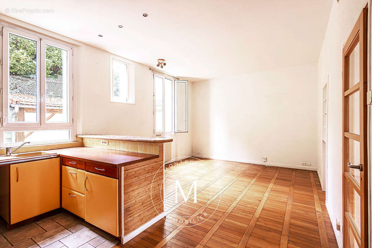 Appartement à MONTROUGE