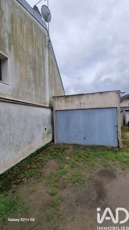 Parking 300 m² à Montargis  - photo 6