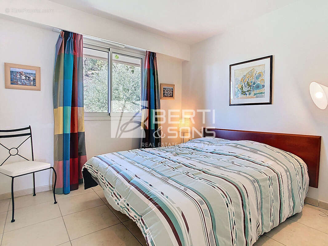 Appartement à MANDELIEU-LA-NAPOULE