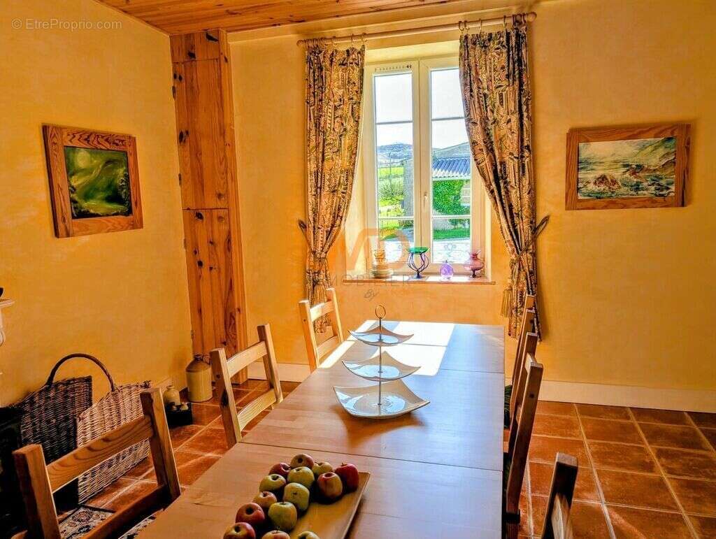 Maison à SAINT-NIC