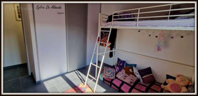 Maison à BAGE-LA-VILLE