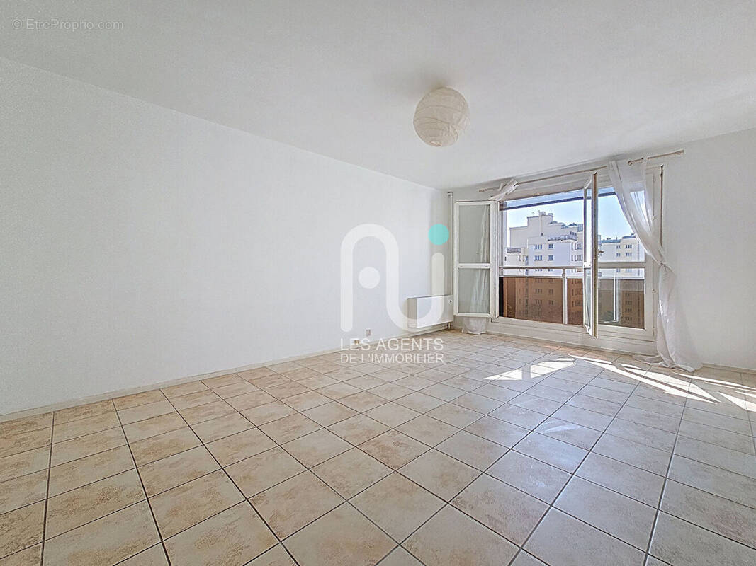 Appartement à ASNIERES-SUR-SEINE