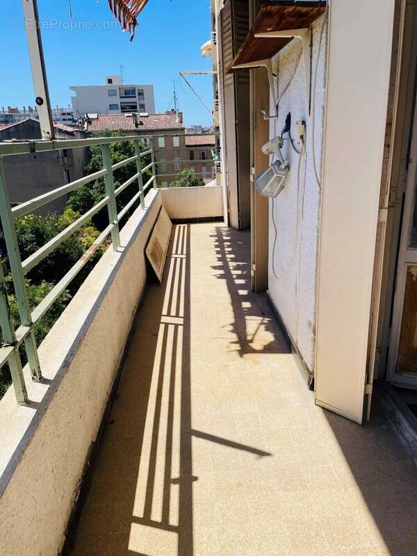 Appartement à MARSEILLE-5E