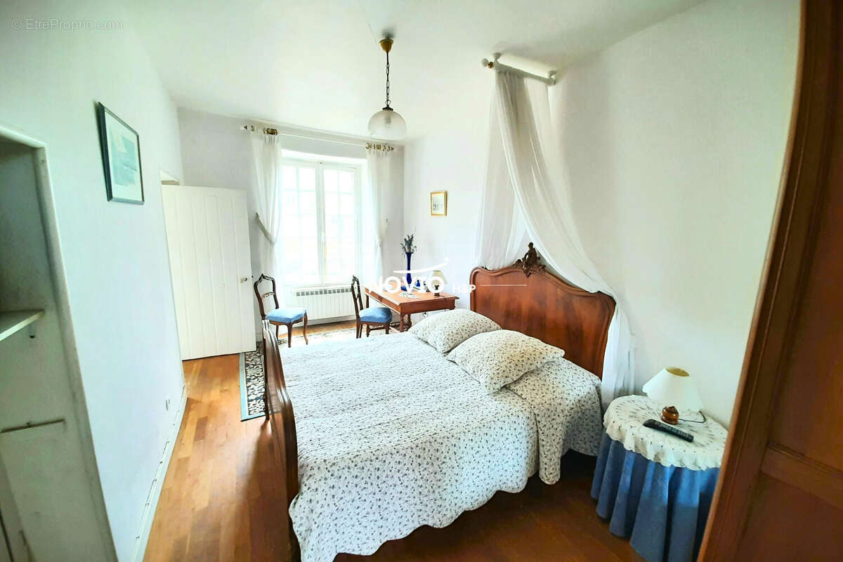 Maison 10 pièces 318 m² à vendre à Beaumont (86490) - photo 9