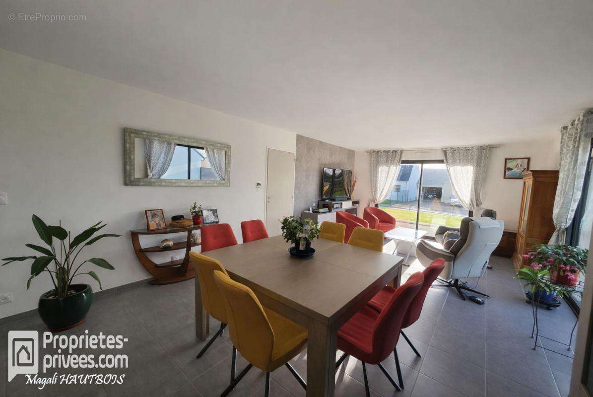 Maison à SAINT-HILAIRE-DU-HARCOUET