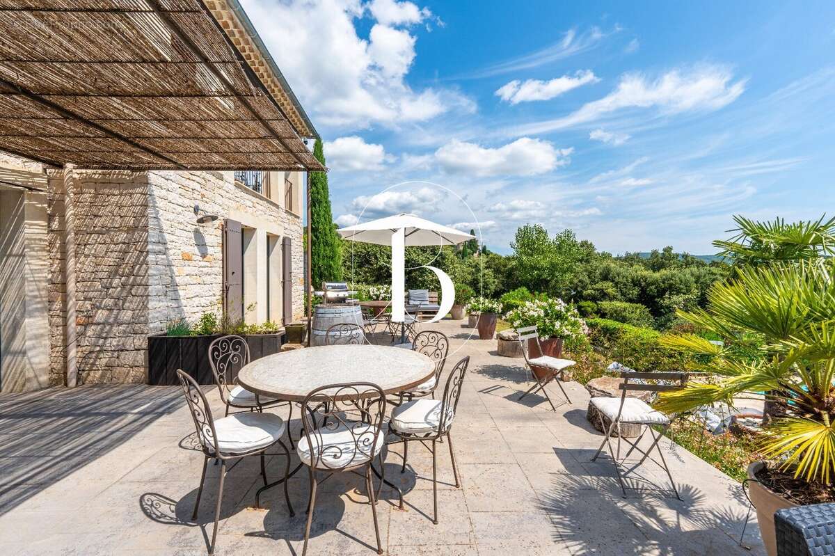 Maison à UZES