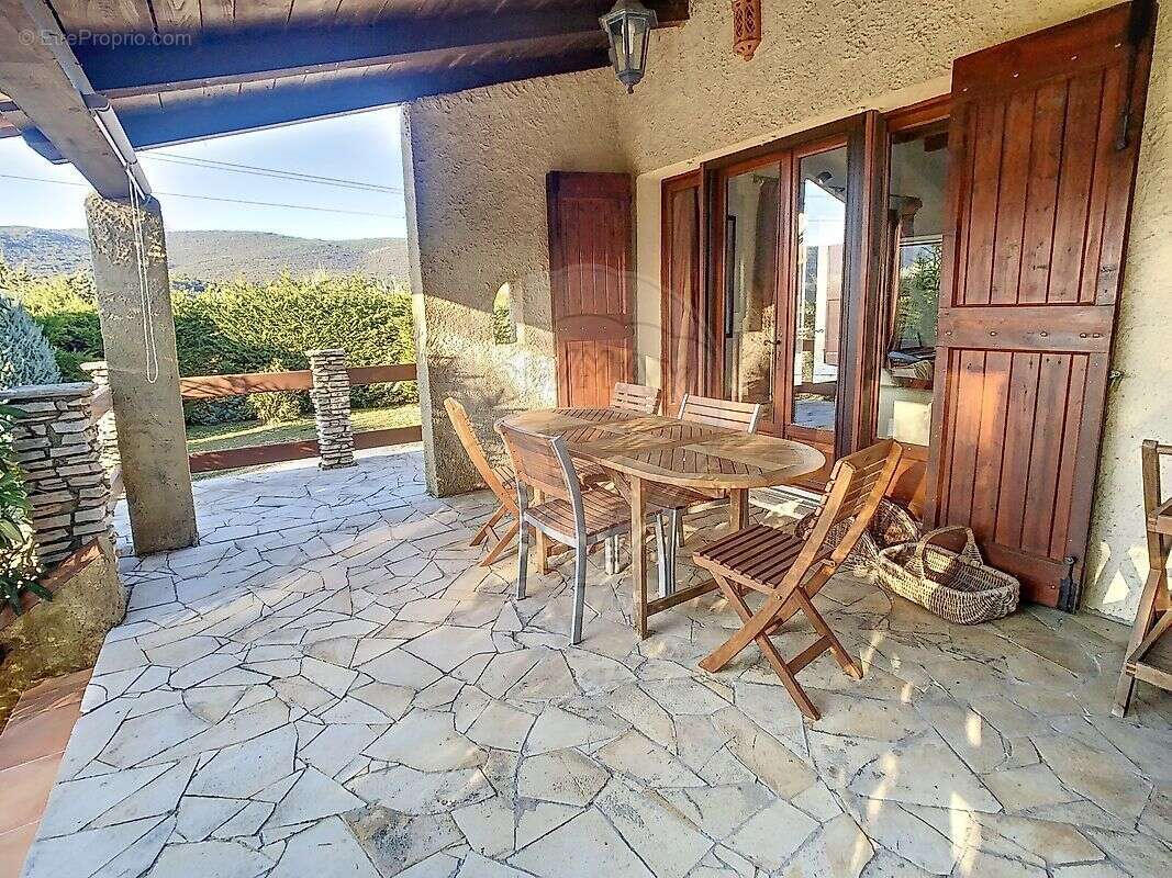 Maison à BOISSET-ET-GAUJAC