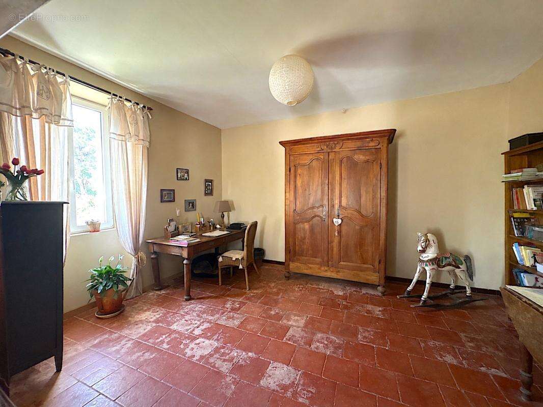 Maison à vendre 5 pièces 165m2 avec dépendances Proche de LE HOUGA (32) - photo 11