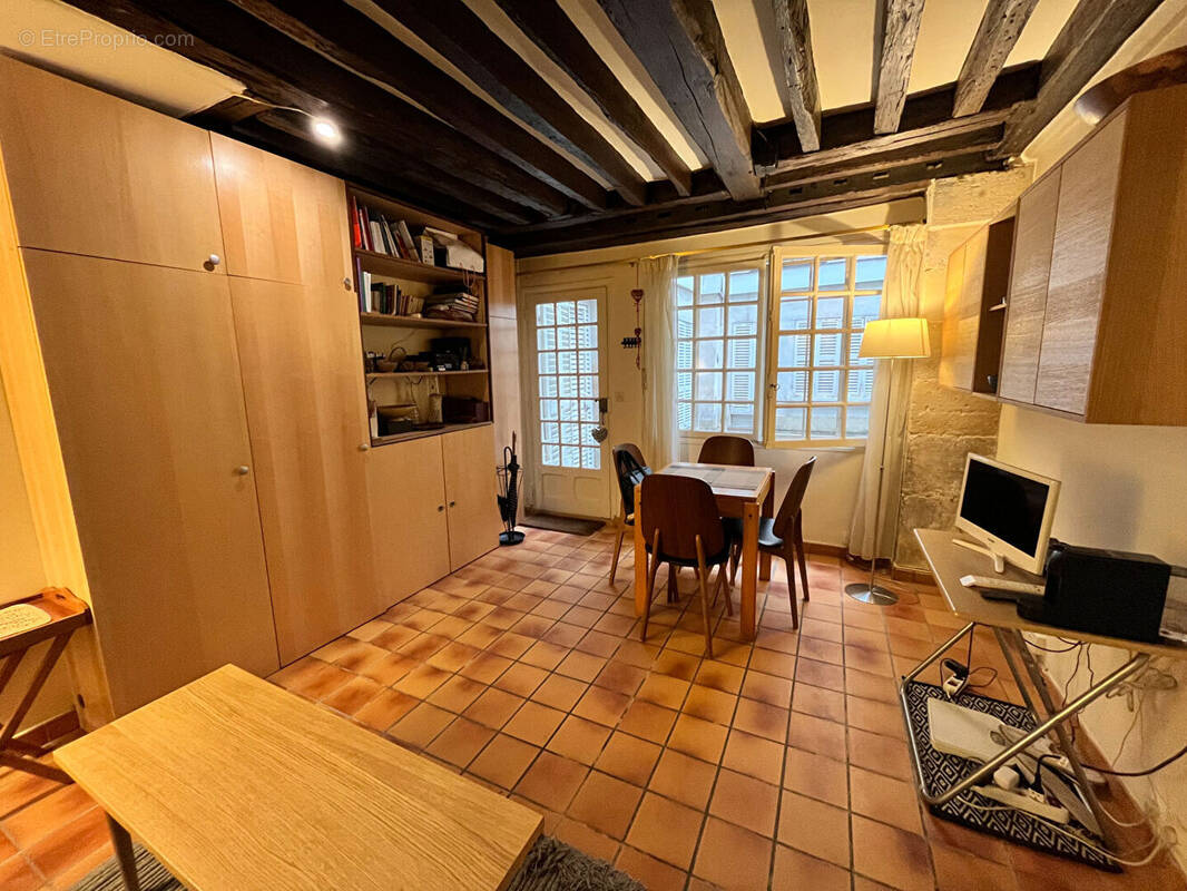 Appartement à PARIS-5E