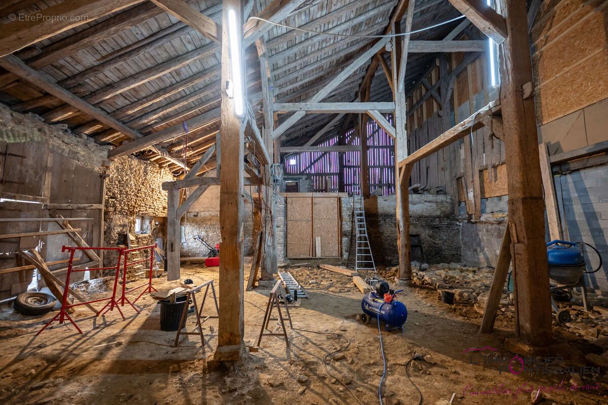Gevresin - ferme a renover - photo 14