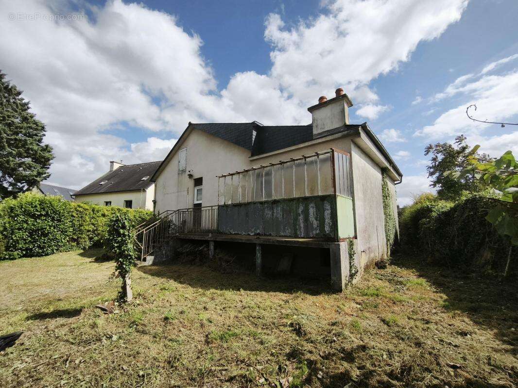Maison à TINTENIAC