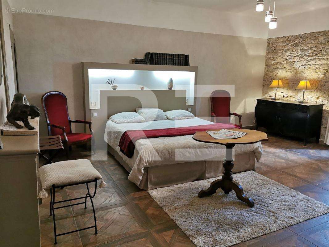 Maison à CANAULES-ET-ARGENTIERES