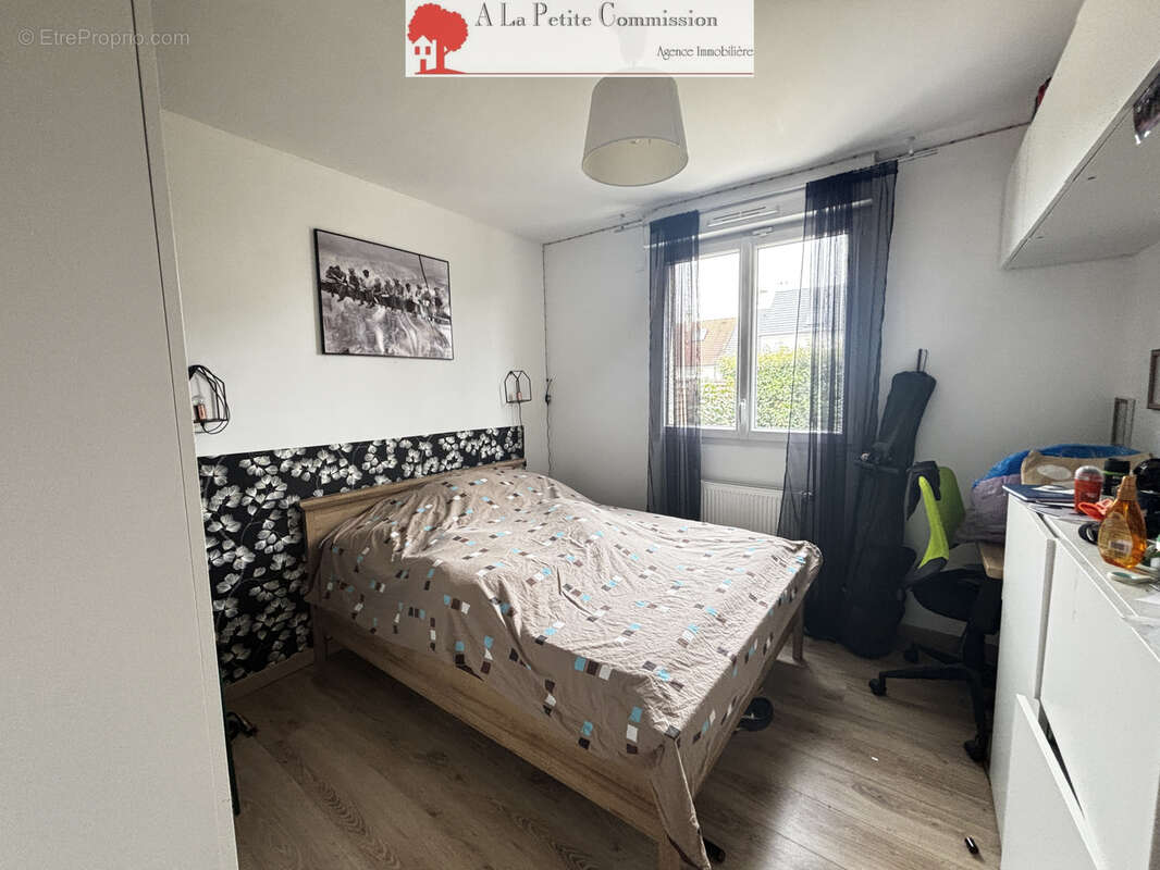 Maison récente à vendre à Sours    4 chambres - photo 8