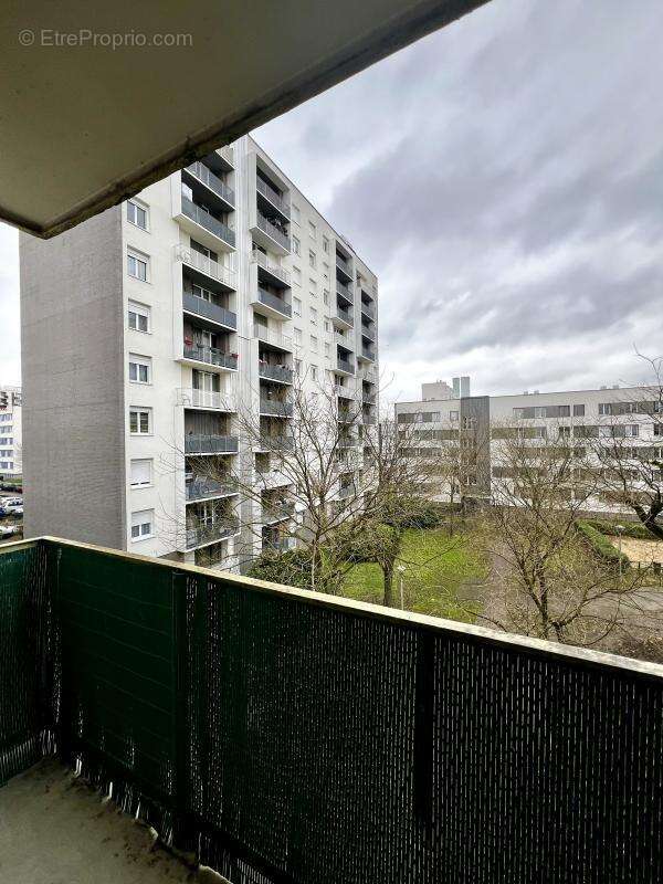 Appartement à ROSNY-SOUS-BOIS