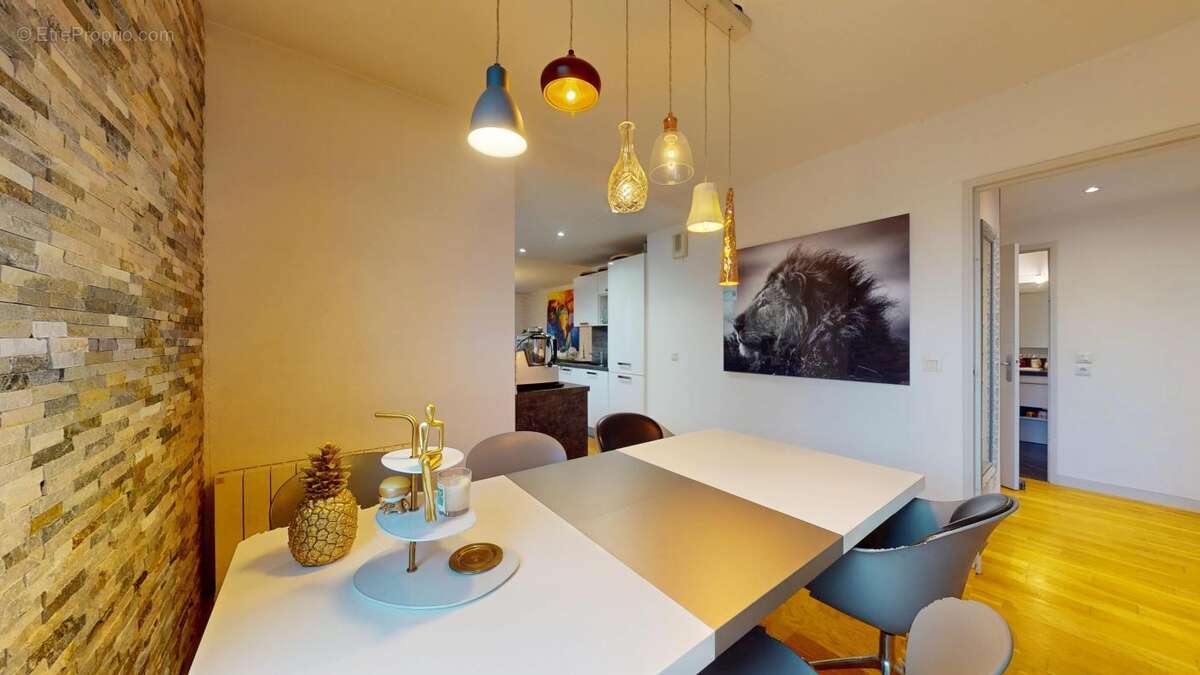 Appartement à LYON-5E