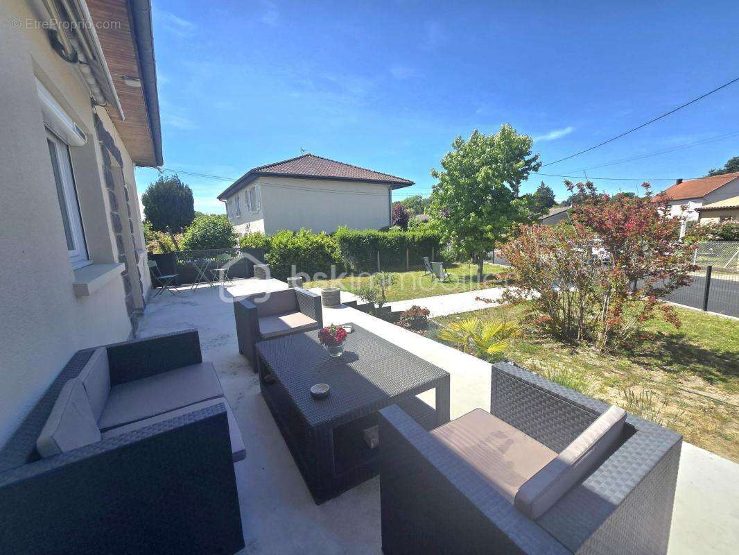 Maison rénovée 5 pièces – 125 m² – Lotissement calme à Randan - photo 11
