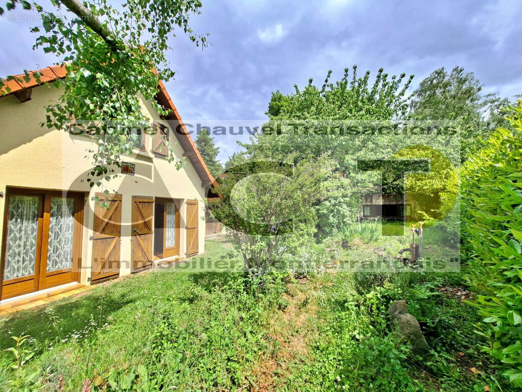 Maison à CEYRAT