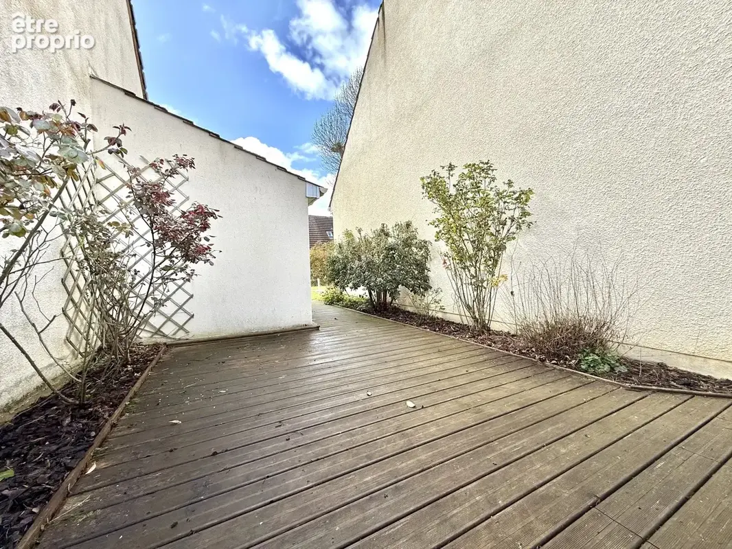 Maison F5 de 97 m2 avec Garage, Jardin, et Dépendance - photo 8