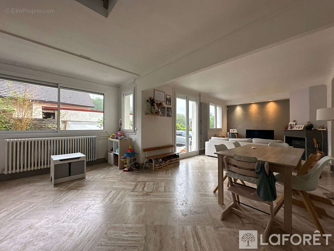 Maison à GIF-SUR-YVETTE
