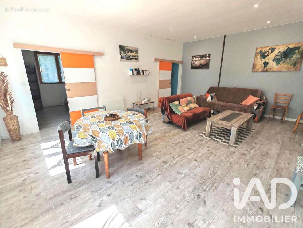 Maison 86 m² à La Caillere-Saint-Hilaire  - photo 9