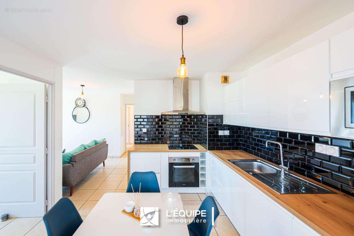 Appartement à SAINT-DENIS