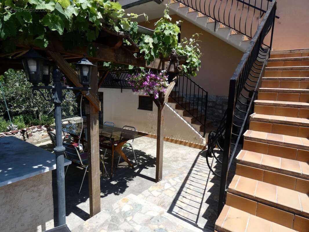 Maison à SAINT-ANTONIN