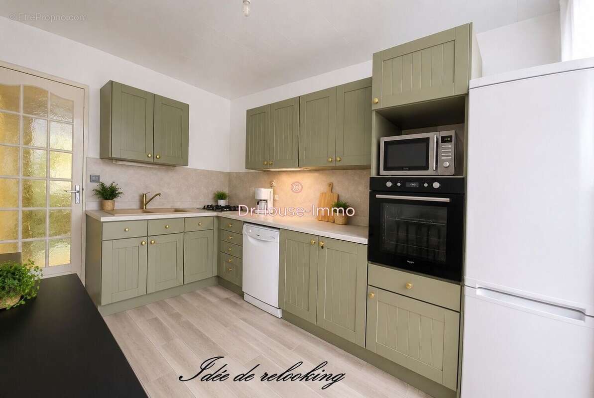 Appartement 89 m² à Saint-Etienne  - photo 19
