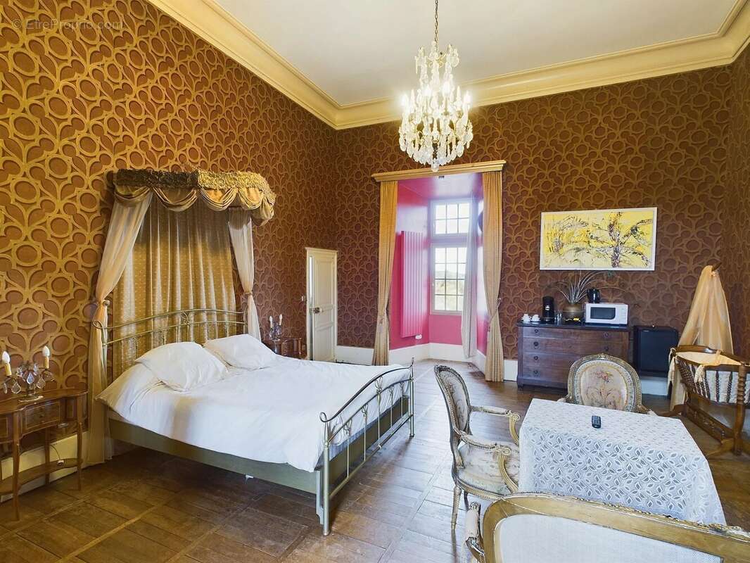 Maison à AUBUSSON