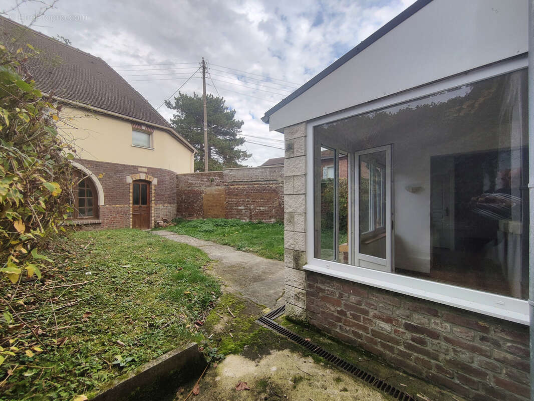 Superbe maison bourgeoise de 160 m2 hab avec sous-sol grand garage de 30 m2 sur 270 m2 de terrain clos au calm - photo 21