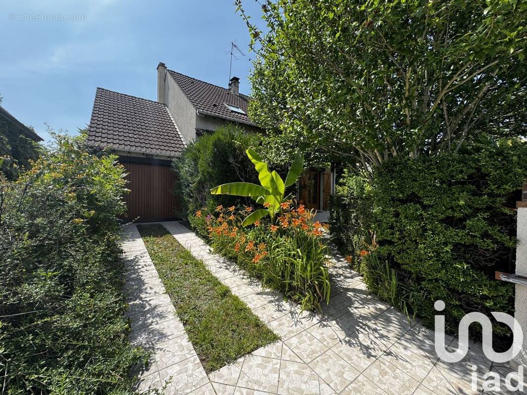 Photo 1 - Maison à YERRES