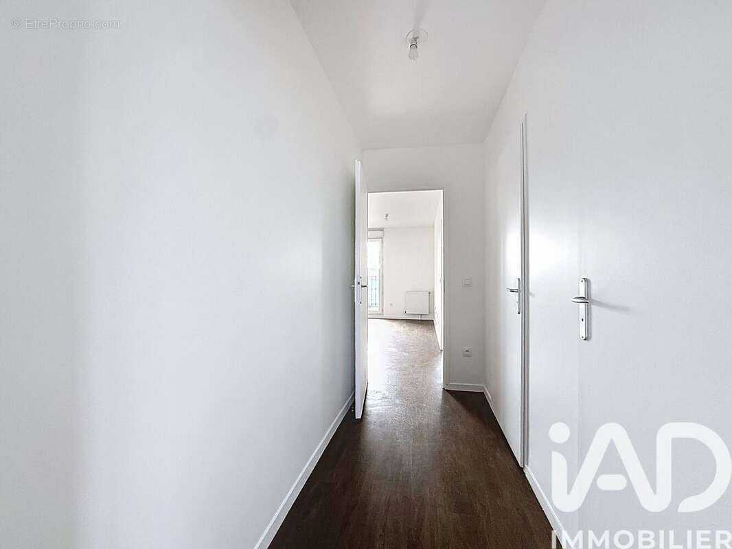 Photo 7 - Appartement à CORBEIL-ESSONNES