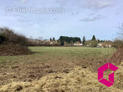Terrain à COURPIERE