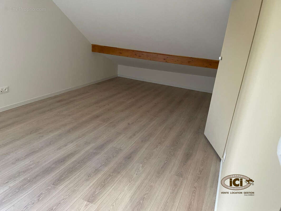 Appartement à CONTAMINE-SUR-ARVE