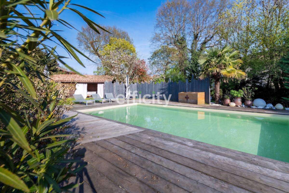 Maison à SAINT-CYR-AU-MONT-D'OR