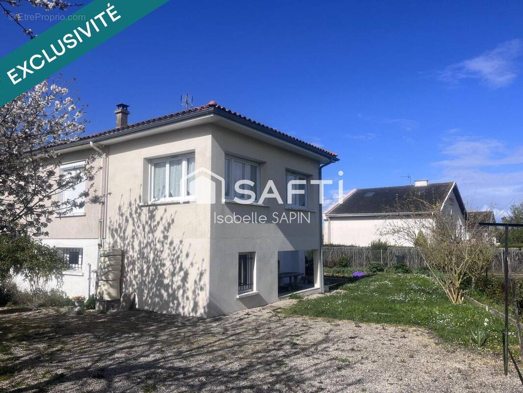 Photo 1 - Maison à NEUVILLE-DE-POITOU