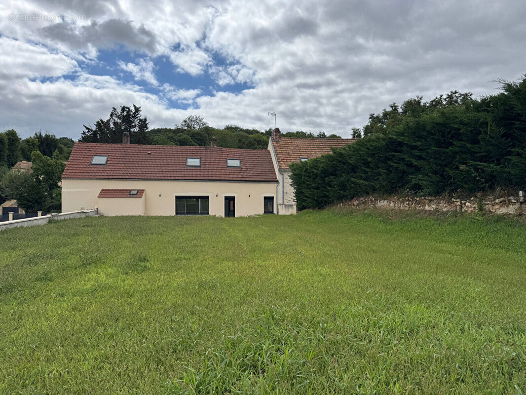 Maison à MONTFORT-L'AMAURY