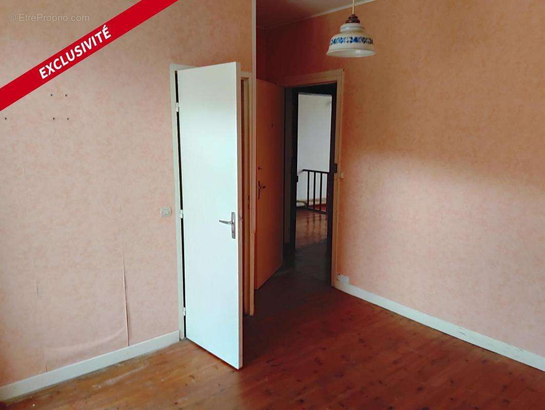 Commerce à SAINT-MARD-DE-RENO