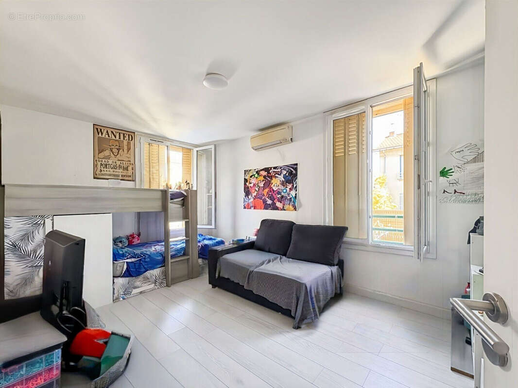 Appartement à MARSEILLE-15E
