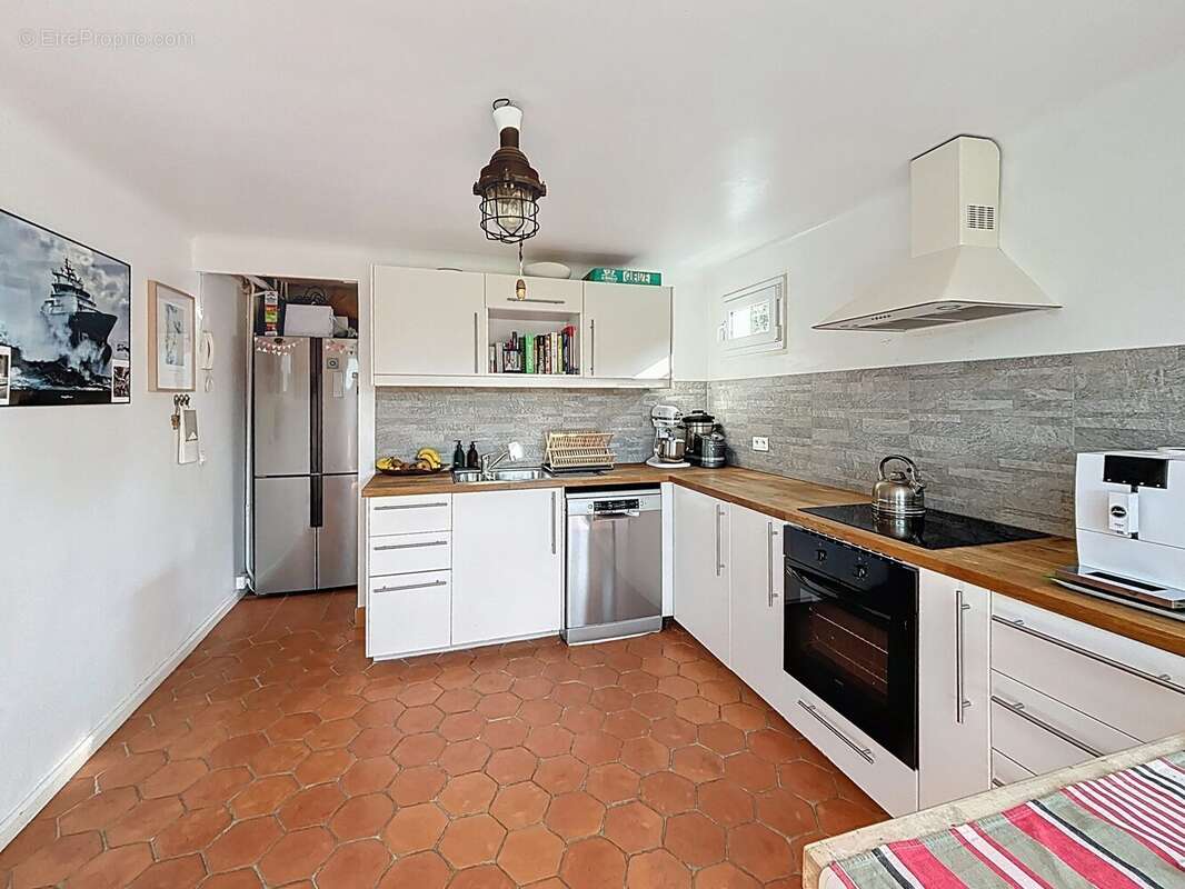 Cuisine - Maison à CHATEAUFORT