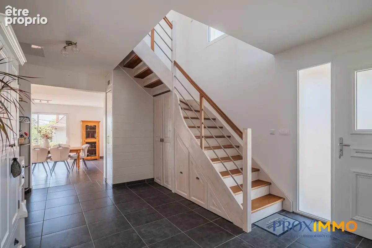 Maison 6 pièces 195 m² à vendre à Bevenais (38690) - photo 4