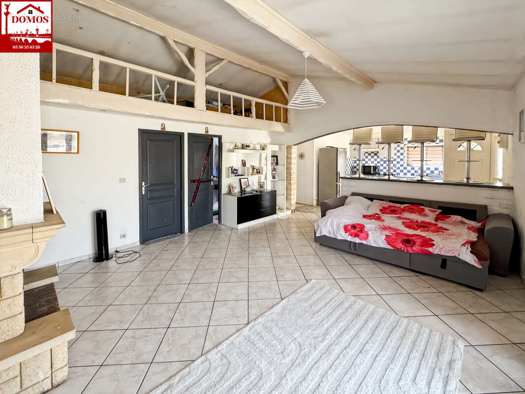 Maison à BLANQUEFORT
