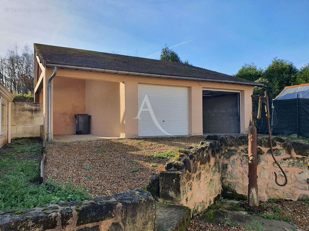 Maison à COUFFY