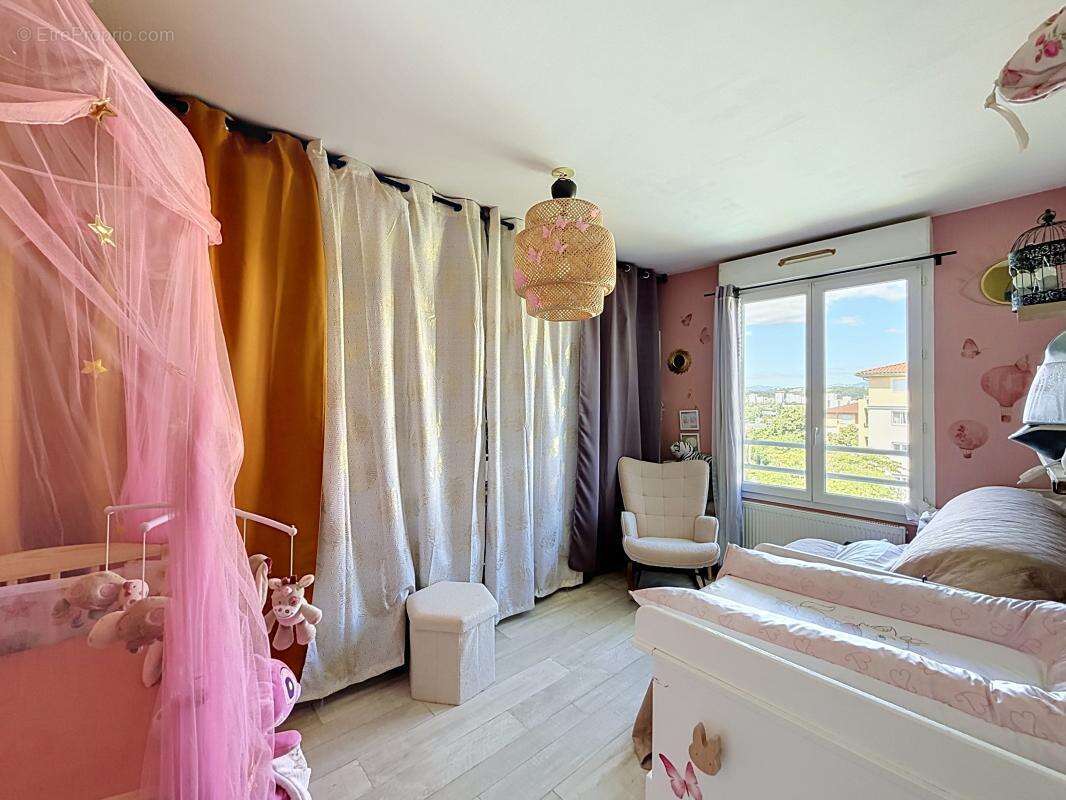 Appartement à GRIGNY