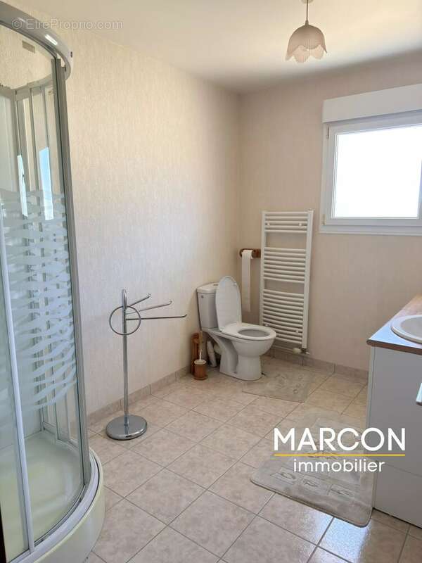 Maison 218 m² à Gueret  - photo 17